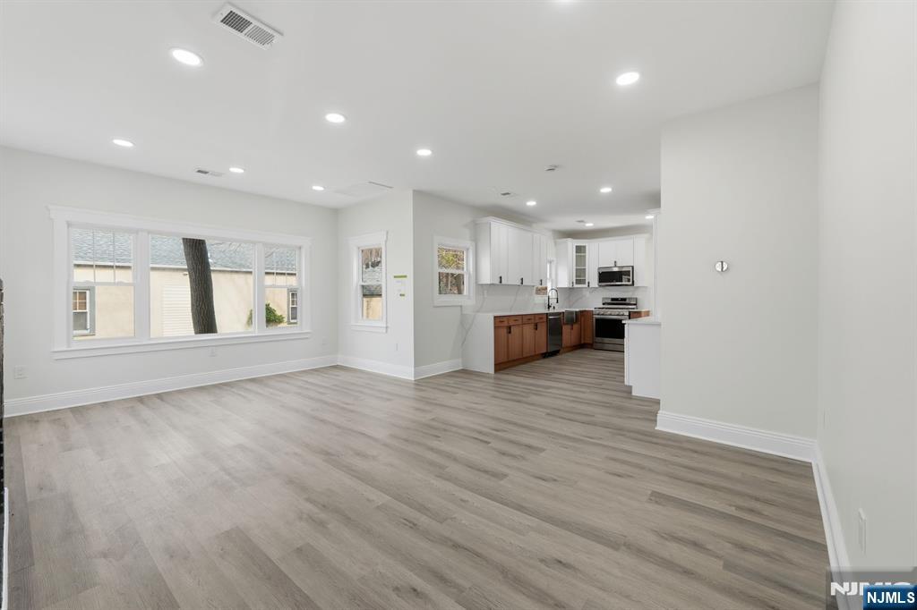 31 Saint Moritz Place - Photo 5