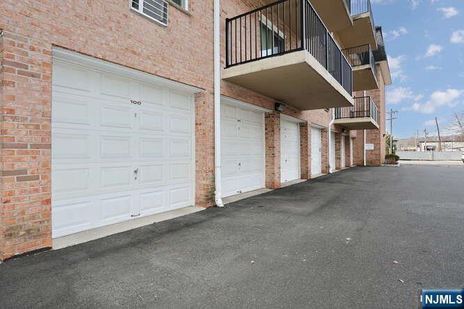 550 Fairview Avenue #308
