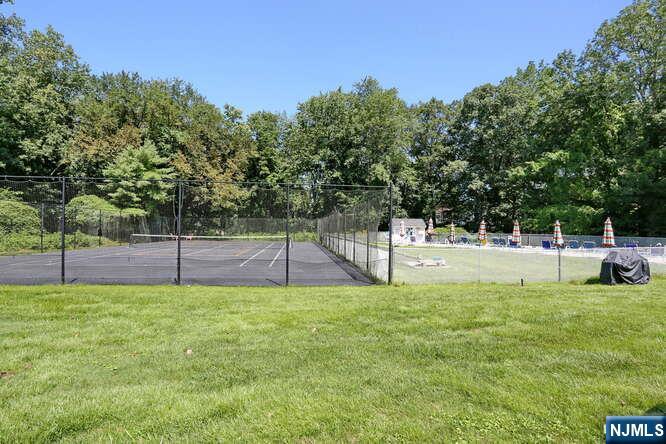 550 Fairview Avenue #308