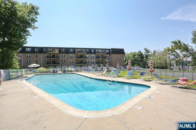550 Fairview Avenue #308