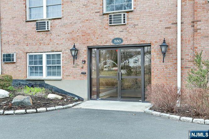 550 Fairview Avenue #308