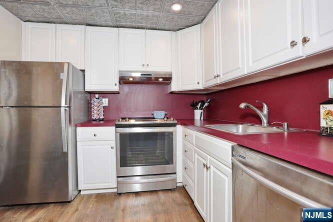 550 Fairview Avenue #308