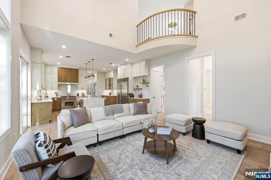 11 Elmwood Court — photo 14