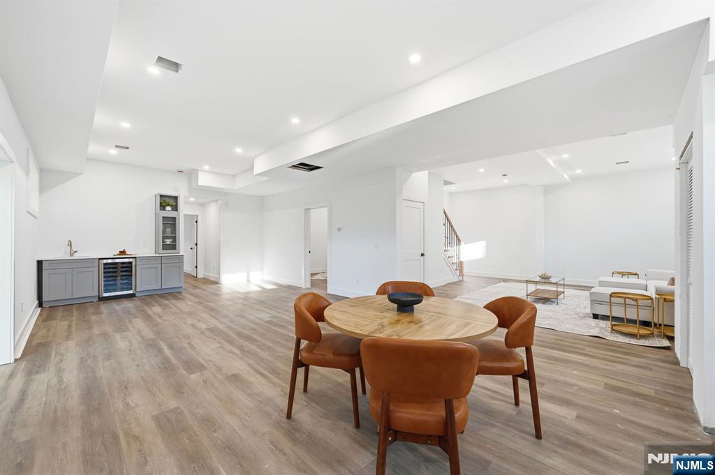 11 Elmwood Court — photo 30
