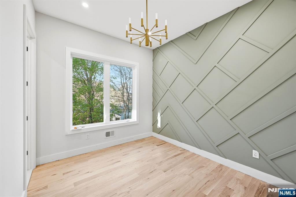 11 Elmwood Court — photo 33