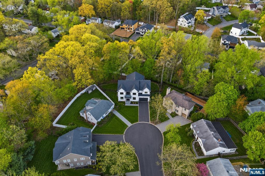 11 Elmwood Court — photo 38