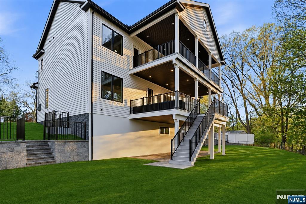 11 Elmwood Court — photo 40