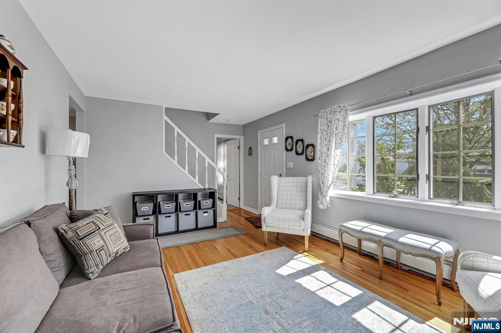 16 Maple Hill Road - Photo 4