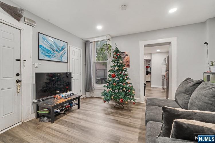 14-16 Crown Street, Bloomfield, NJ, 07003