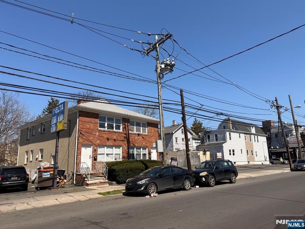 810 18th Avenue - Photo 1