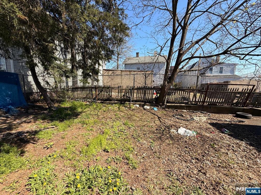 810 18th Avenue - Photo 3