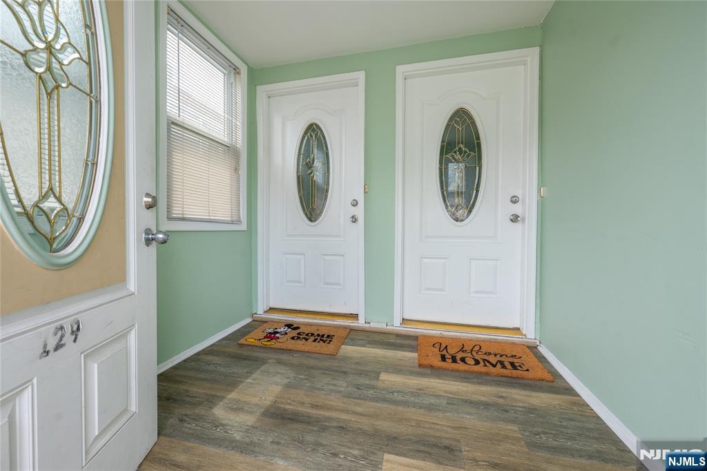 129 Howard Avenue - Photo 2