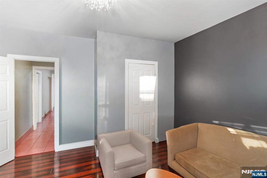 449 Orange Street - Photo 5