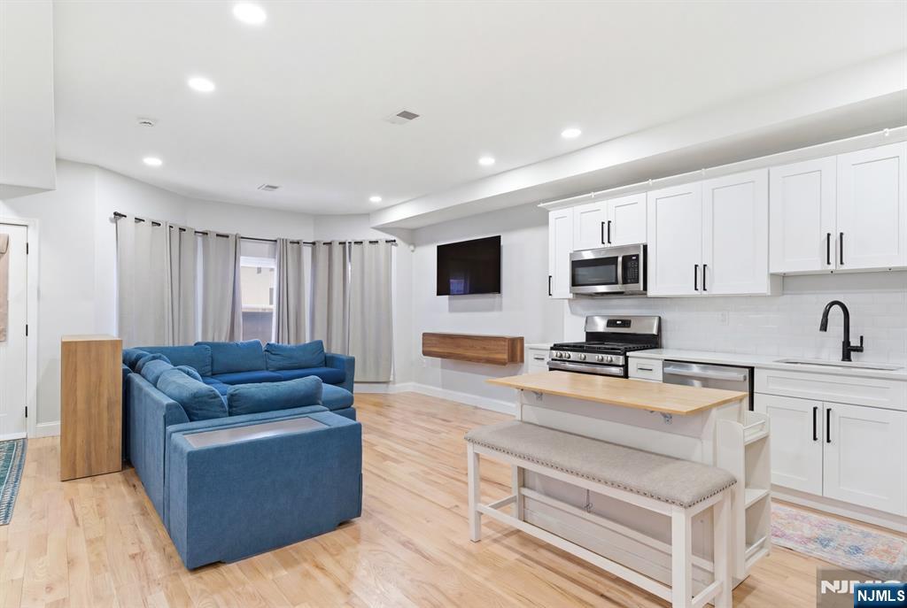 204 19th Avenue - Photo 3