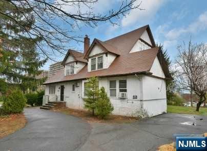110 Summit Avenue - Photo 4