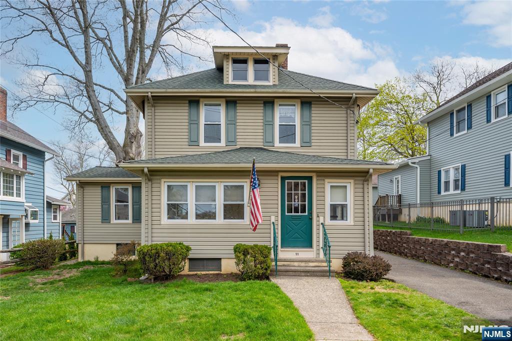 11 Oak Grove Road, Caldwell, NJ, 07006