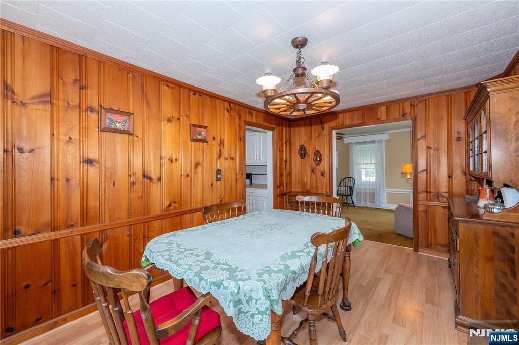 11 Oak Grove Road, Caldwell, NJ, 07006