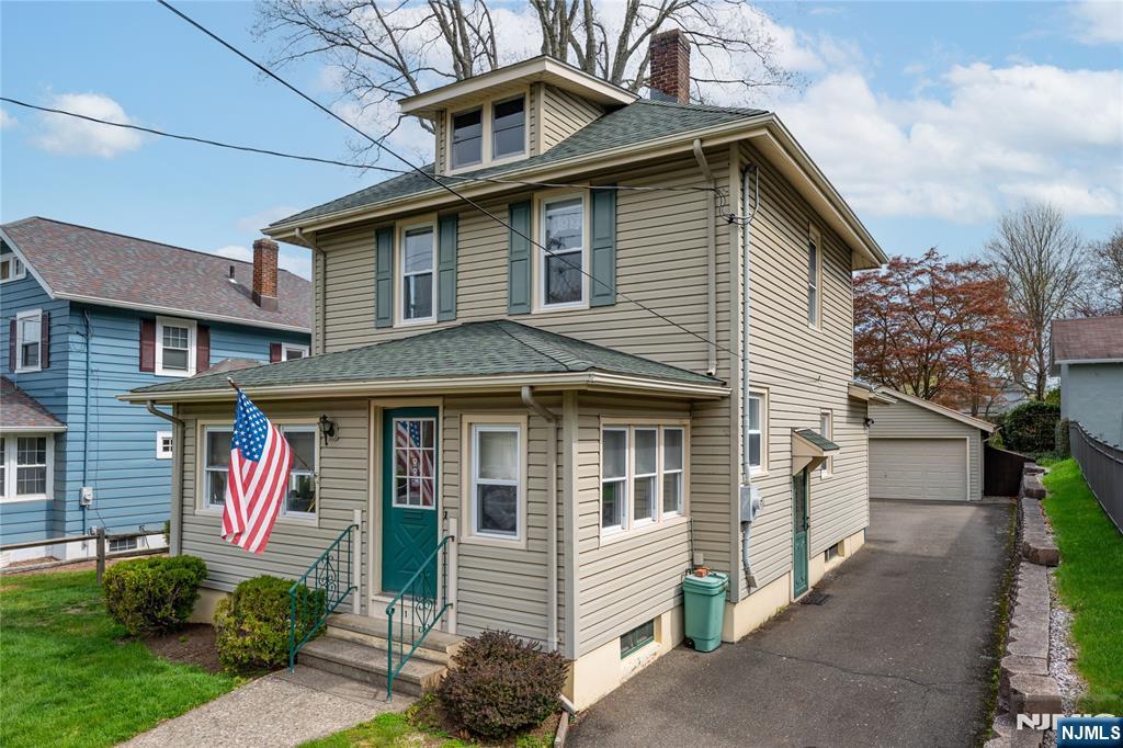 11 Oak Grove Road, Caldwell, NJ, 07006