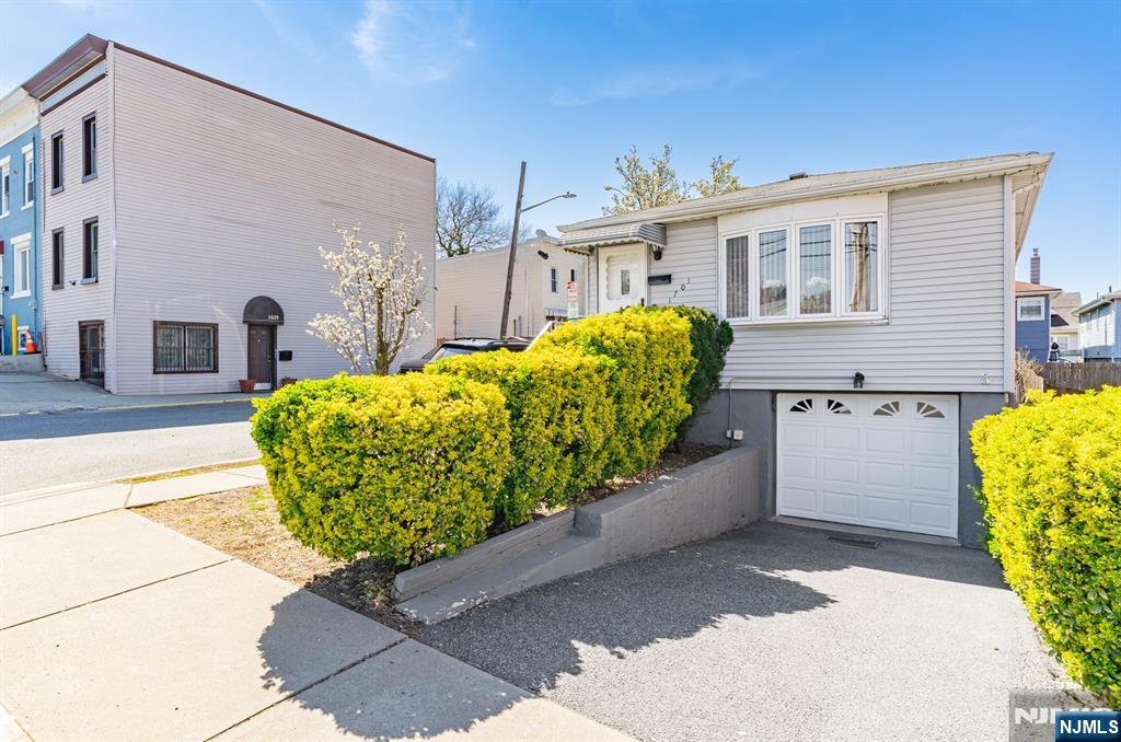 1701 79th Street - Photo 2