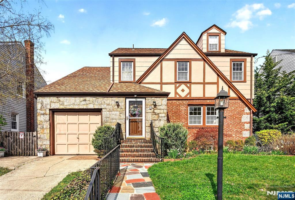 68 Ilford Avenue - Photo 1