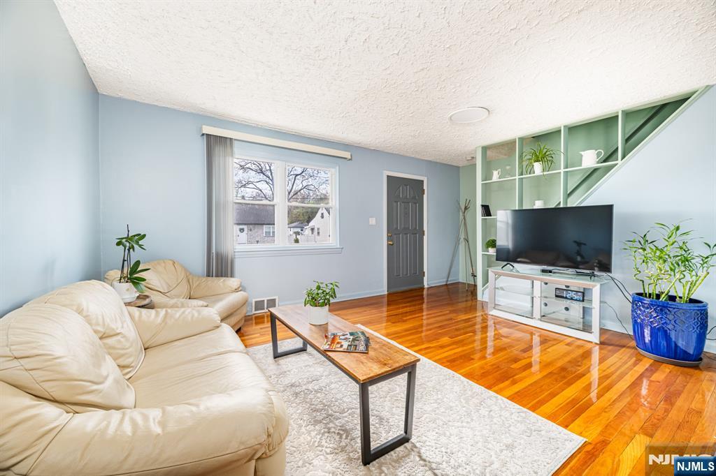 40 South Drive - Photo 4