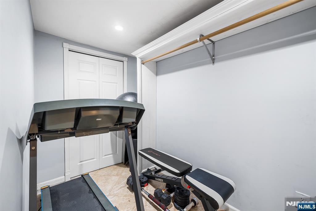 253 Maplewood Avenue, Bogota, NJ, 07603