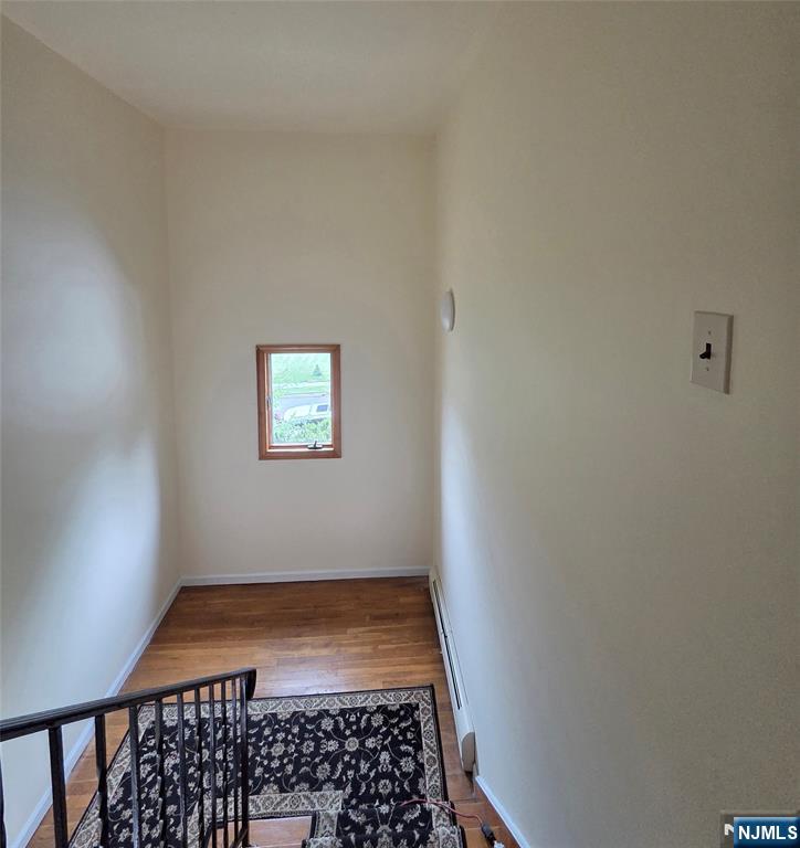 688 Day Avenue 2nd Fl - Photo 4