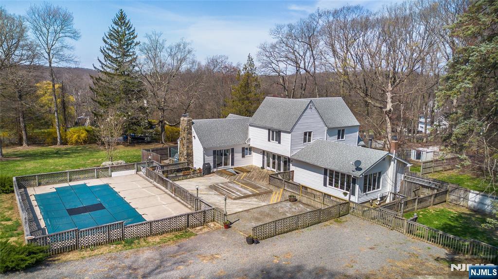 8 Stonehedge Lane - Photo 4