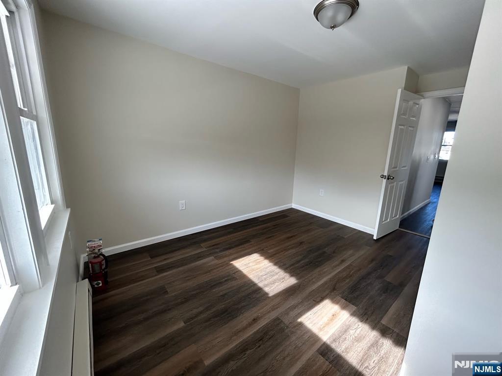 54 Windsor Street 3 - Photo 4