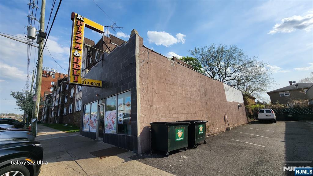 699-701 Frelinghuysen Avenue, Newark, NJ, 07114