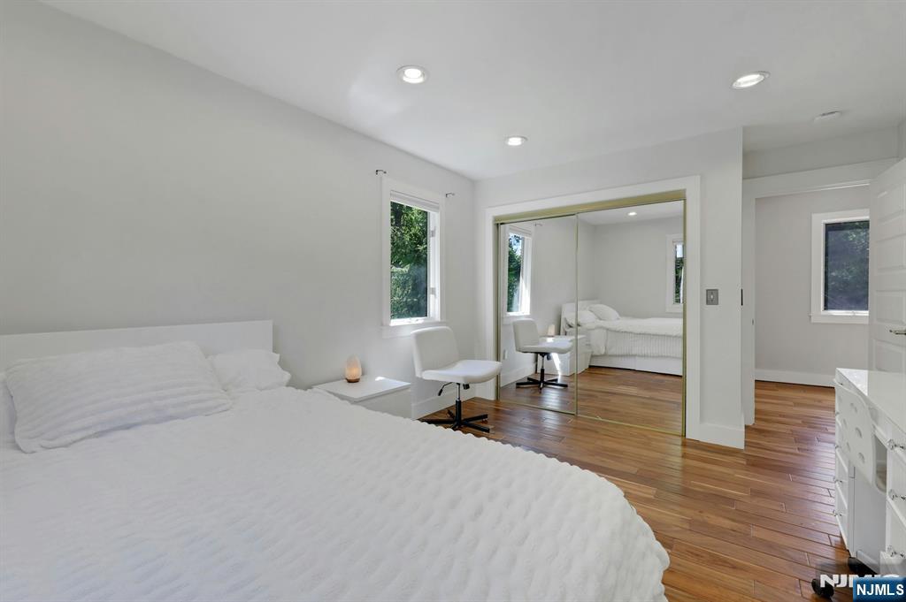962 Pines Terrace — photo 32