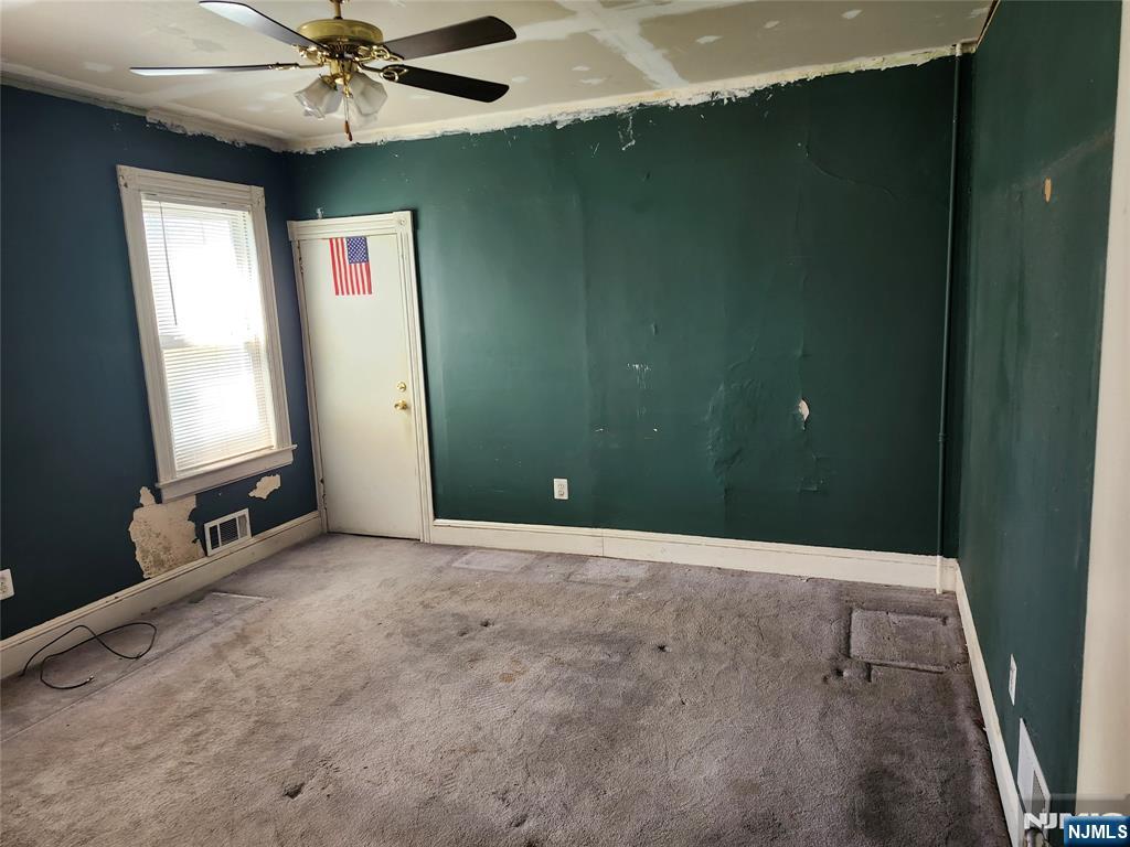 5 Locust Street - Photo 4