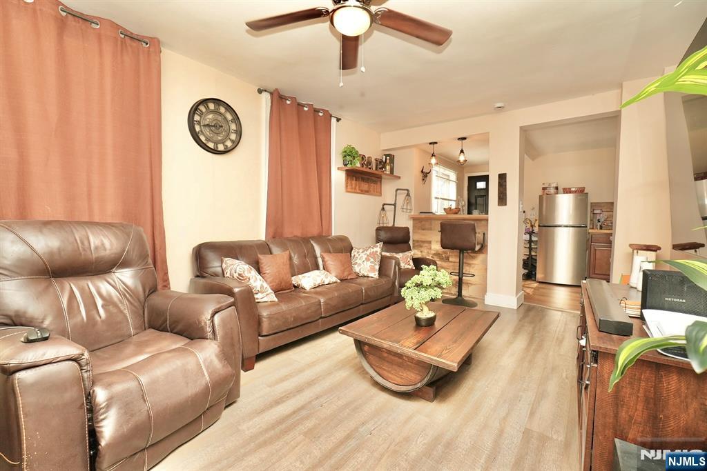 3 Laurel Avenue - Photo 1