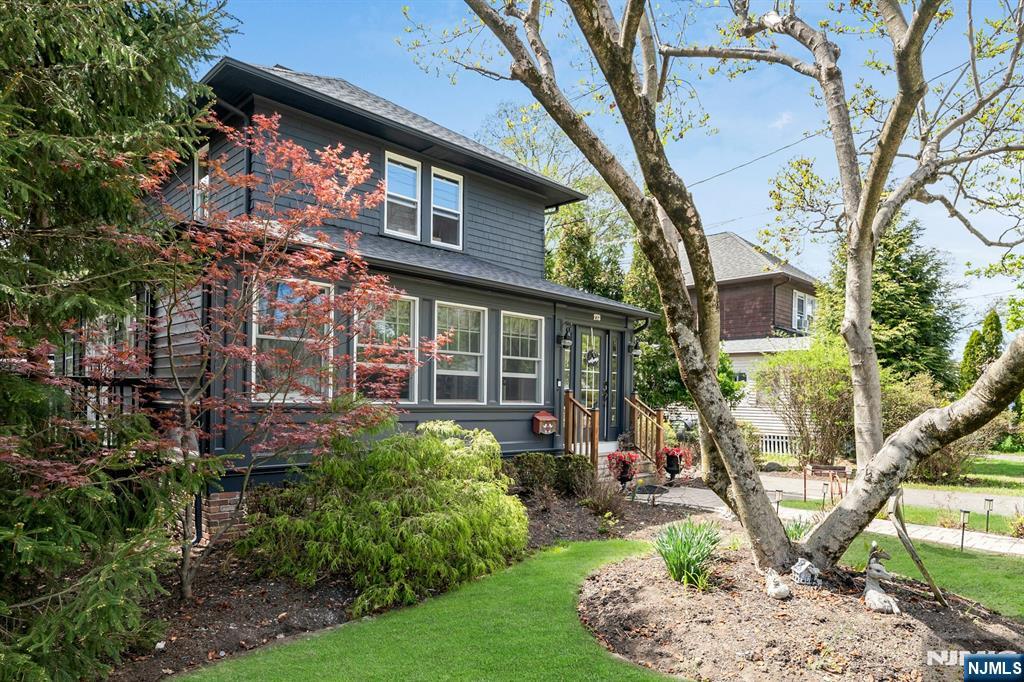 173 Myrtle Avenue - Photo 3