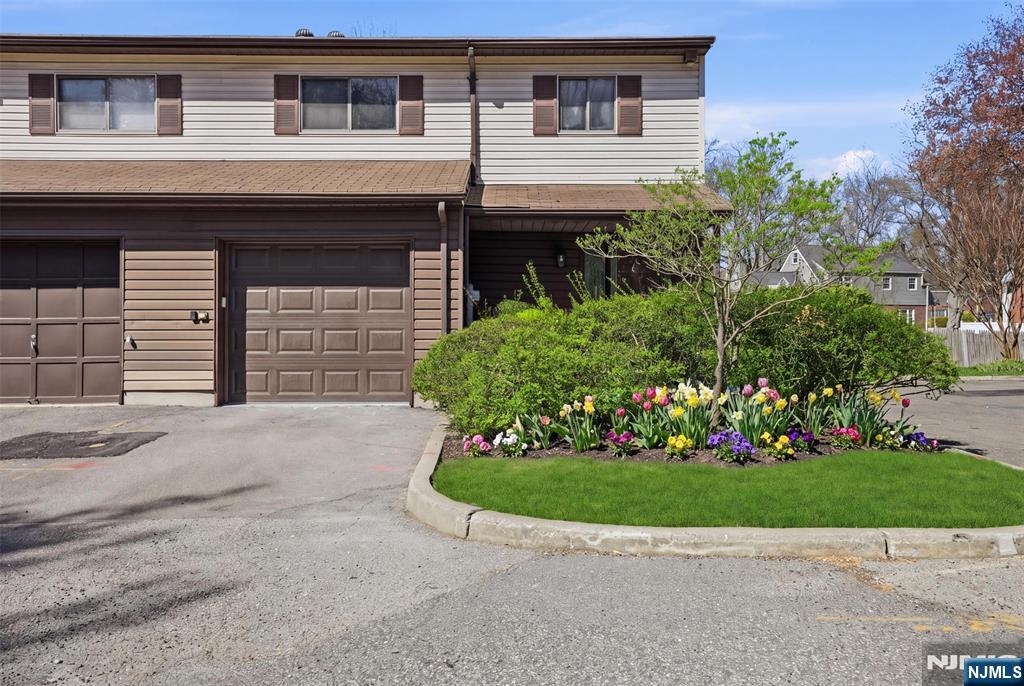 170 Knickerbocker Road - Photo 3