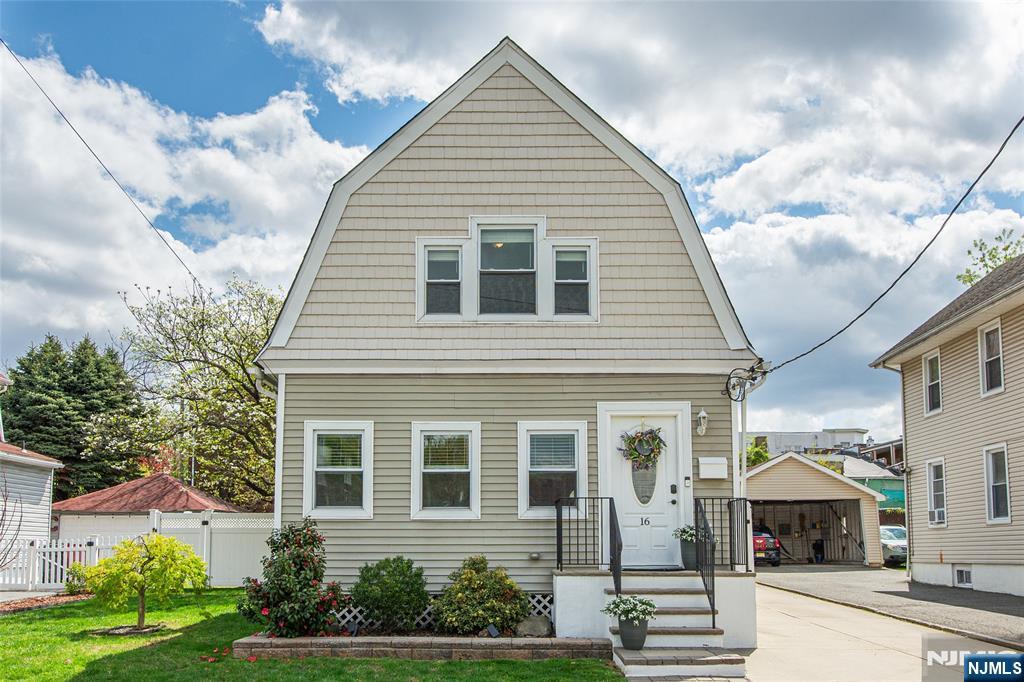 16 Chestnut Place - Photo 2