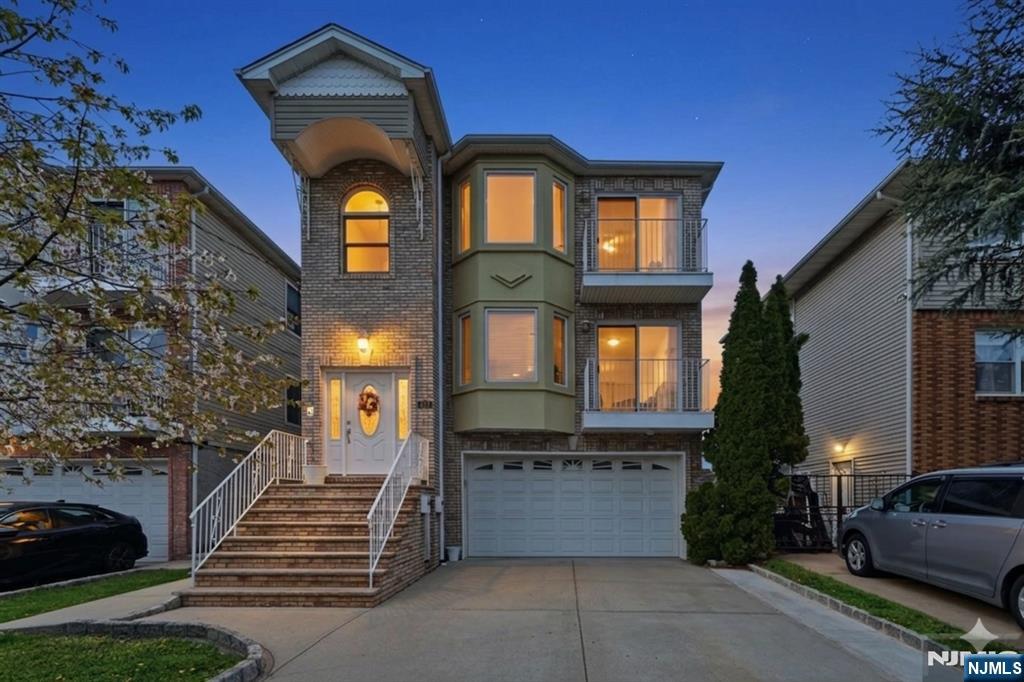 433 Linden - Photo 1