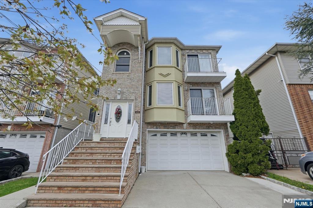 433 Linden - Photo 2