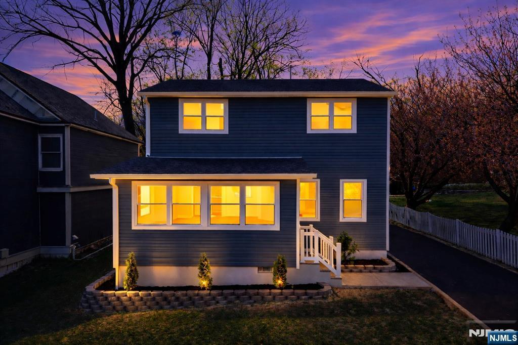 59 Erie Avenue - Photo 1