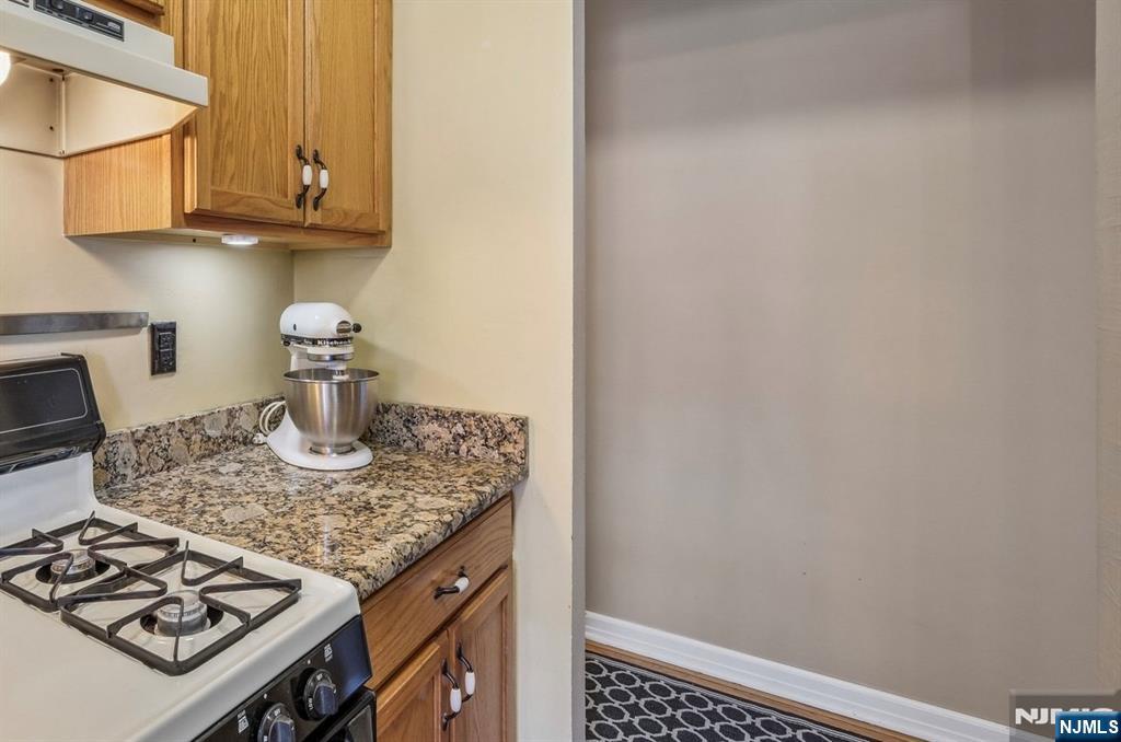 241 E Main Street 2B - Photo 4