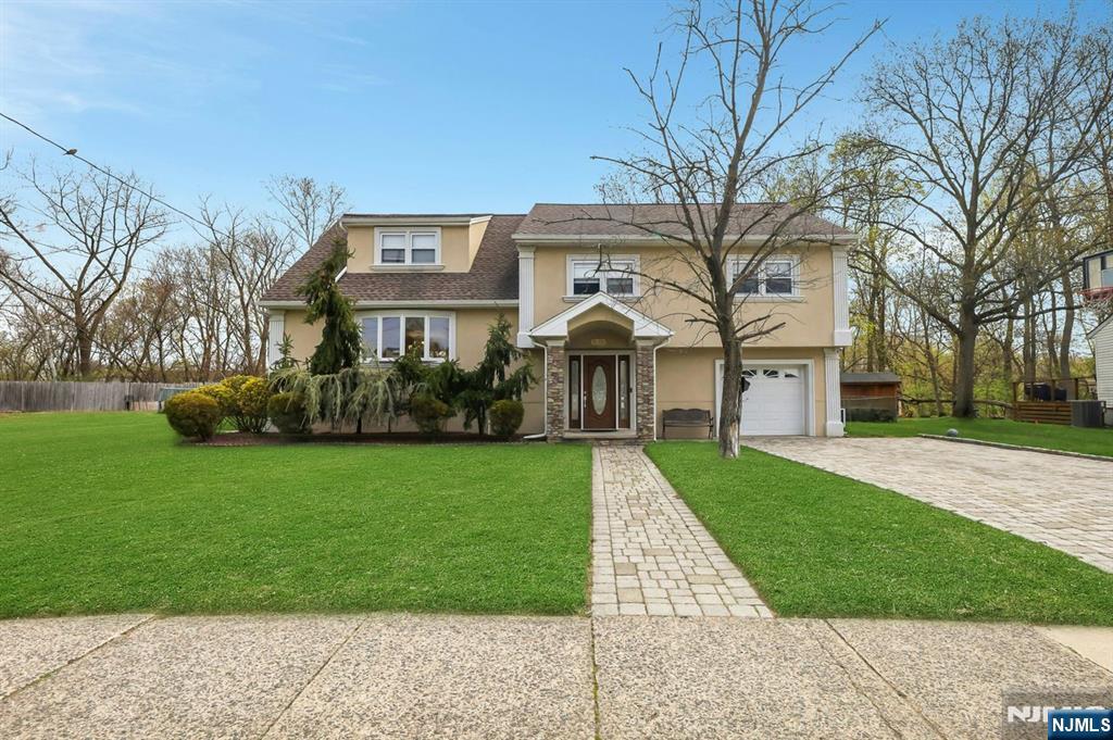 9-09 Elaine Terrace - Photo 3