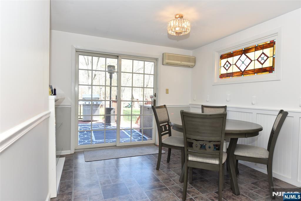 38 Maple Avenue