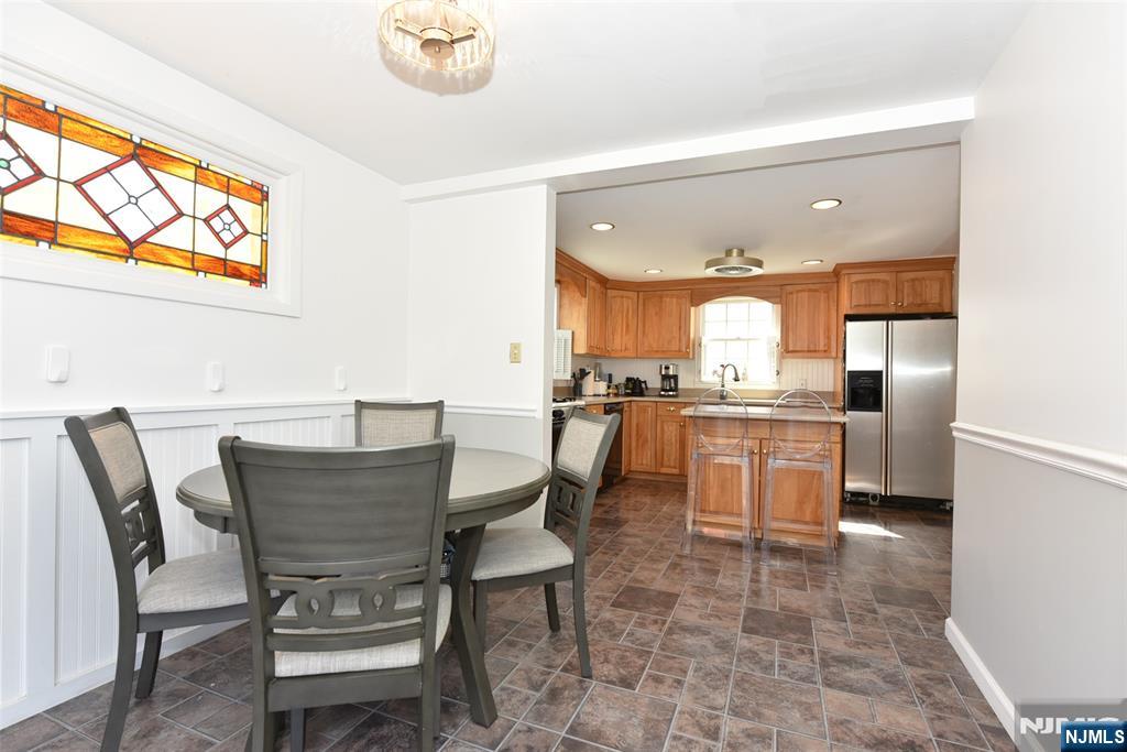 38 Maple Avenue