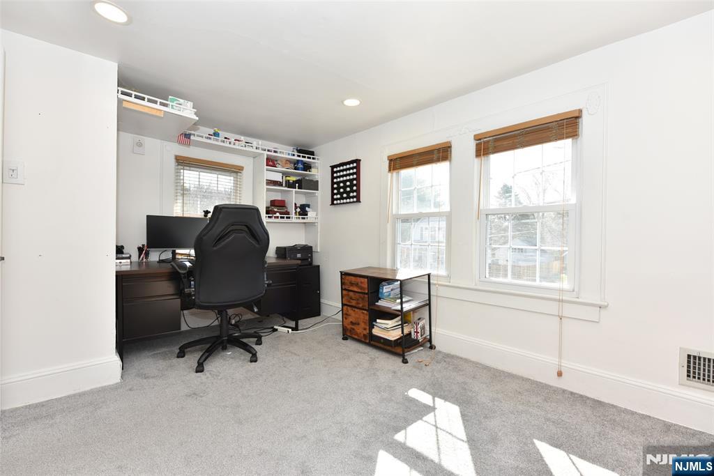 38 Maple Avenue