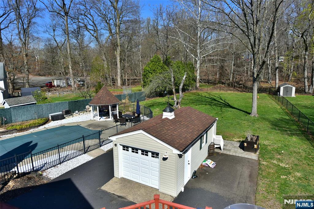 38 Maple Avenue