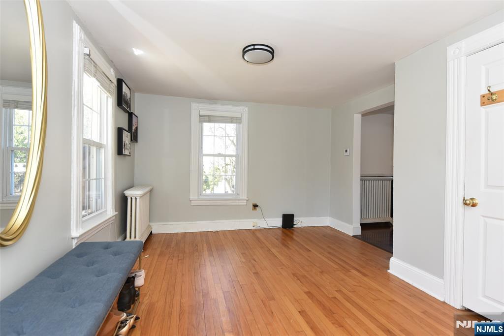 38 Maple Avenue