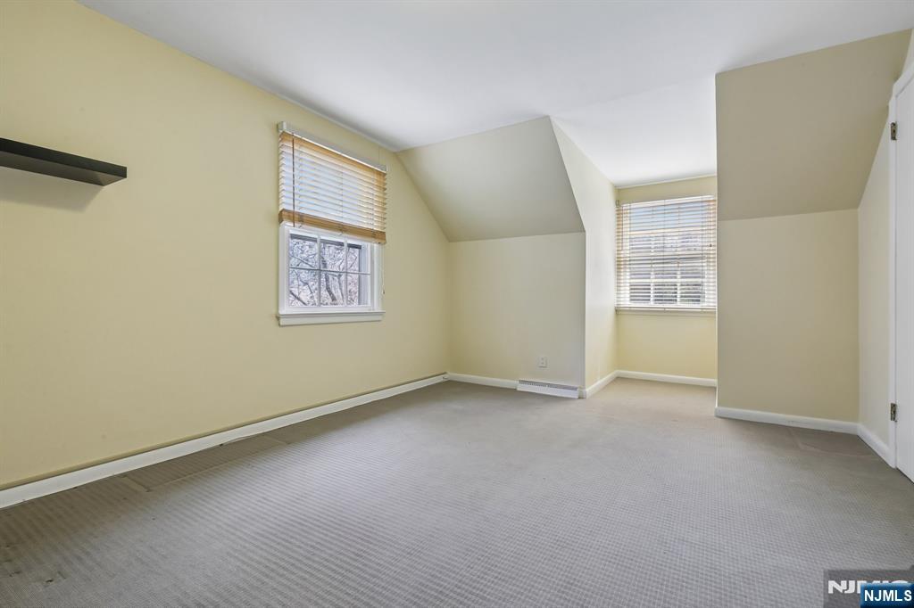 162 Anderson Avenue — photo 31