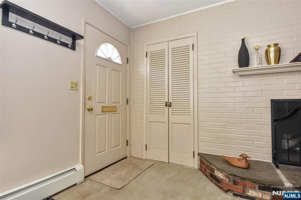 31 Susan Avenue - Photo 5