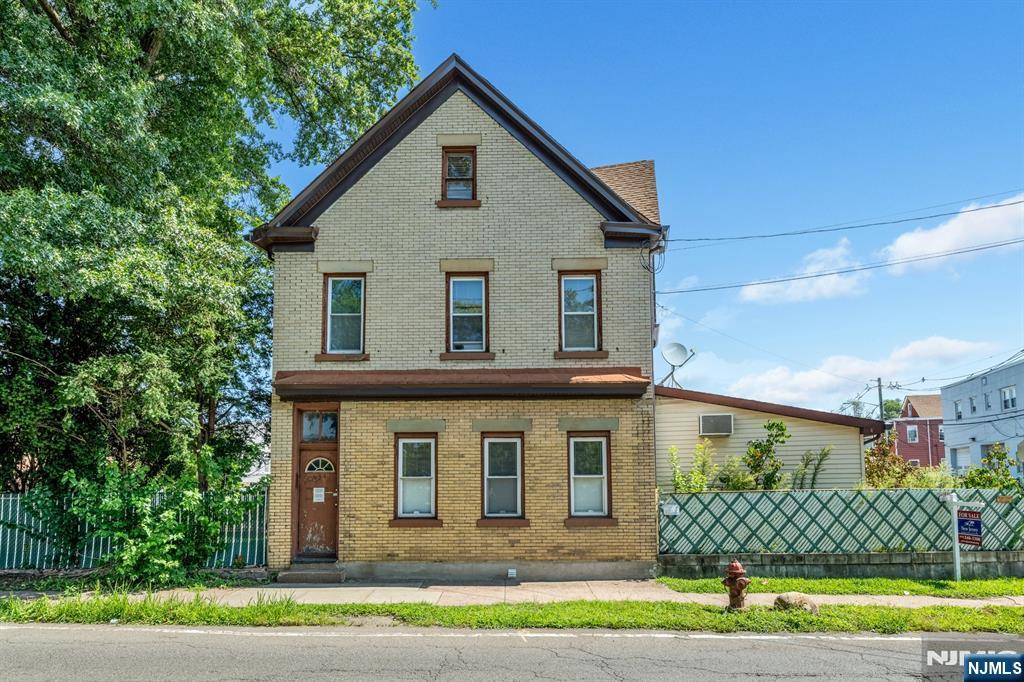 378 Forest UNIT 2, Kearny, NJ, 07032