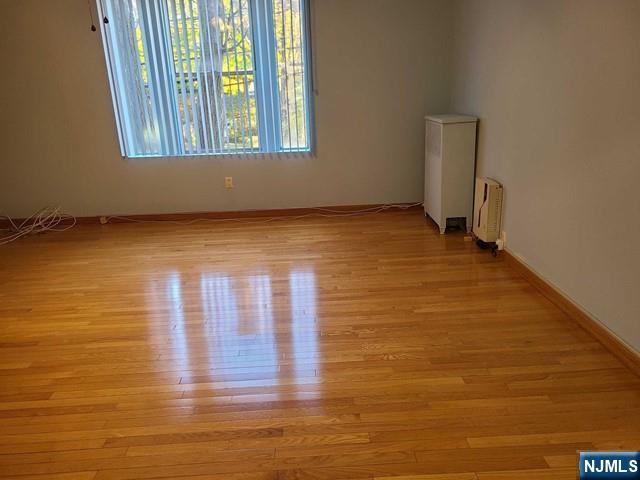 250 Broad Avenue 2E - Photo 3